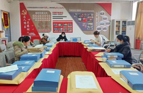青岛恒星科技学院开展教学材料归档抽检工作